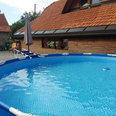 Kuca Za Odmor Dikka Brusane Lika Exterior foto
